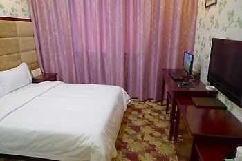 Zhengzhou Youna Hotel Huaihe Road Esterno foto