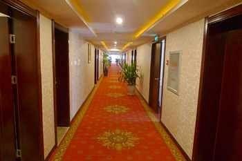 Zhengzhou Youna Hotel Huaihe Road Esterno foto